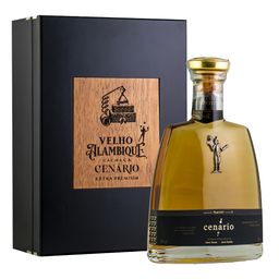 cachaca-velho-alambique-cenario-extra-premium-700ml-nv-01276_1